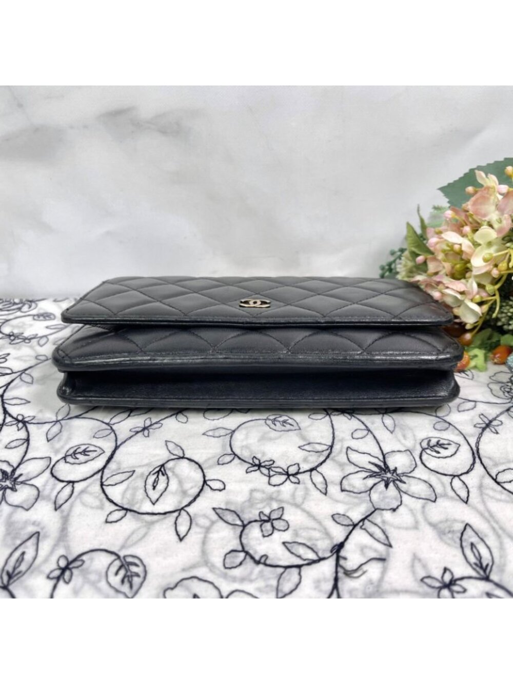 Chanel Chain Wallet Lambskin Quilted Shoulder Bag - Picture 9 of 16